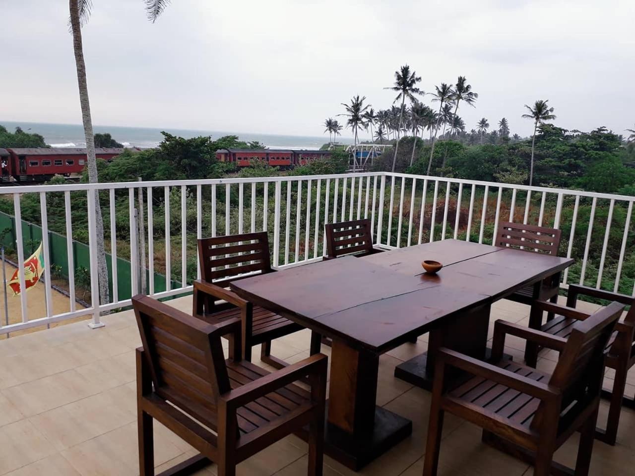 וואדואה Blue Beach Villa מראה חיצוני תמונה