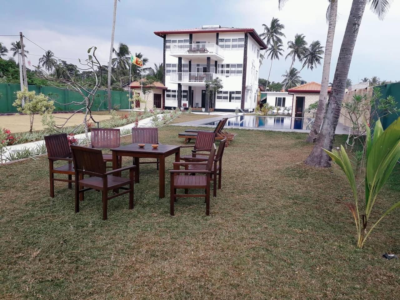 וואדואה Blue Beach Villa מראה חיצוני תמונה